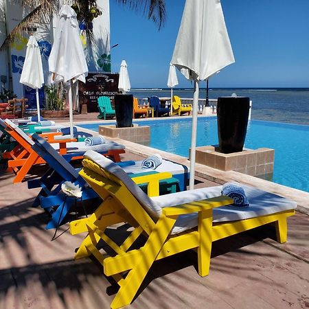 Casa Almarenzo Bed & Breakfast Bolinao Luaran gambar