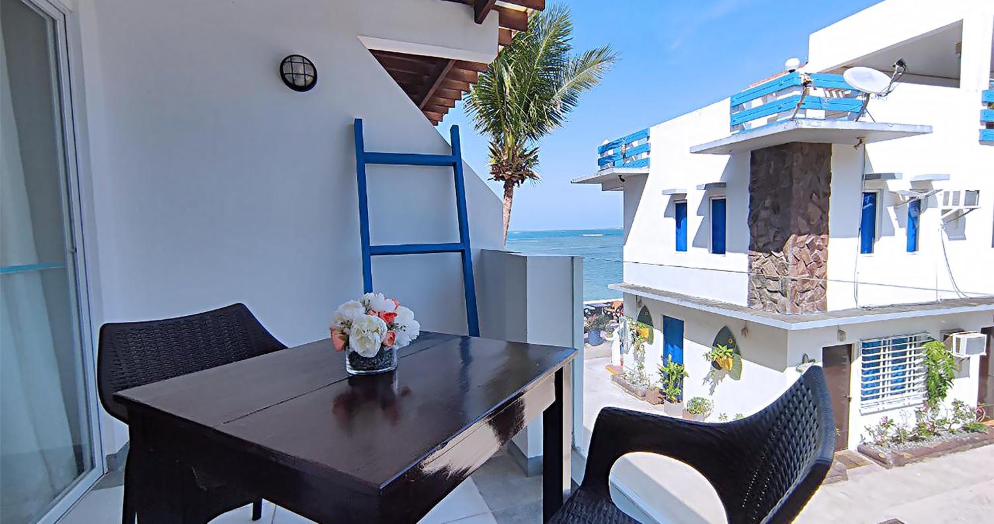 Casa Almarenzo Bed & Breakfast Bolinao Luaran gambar