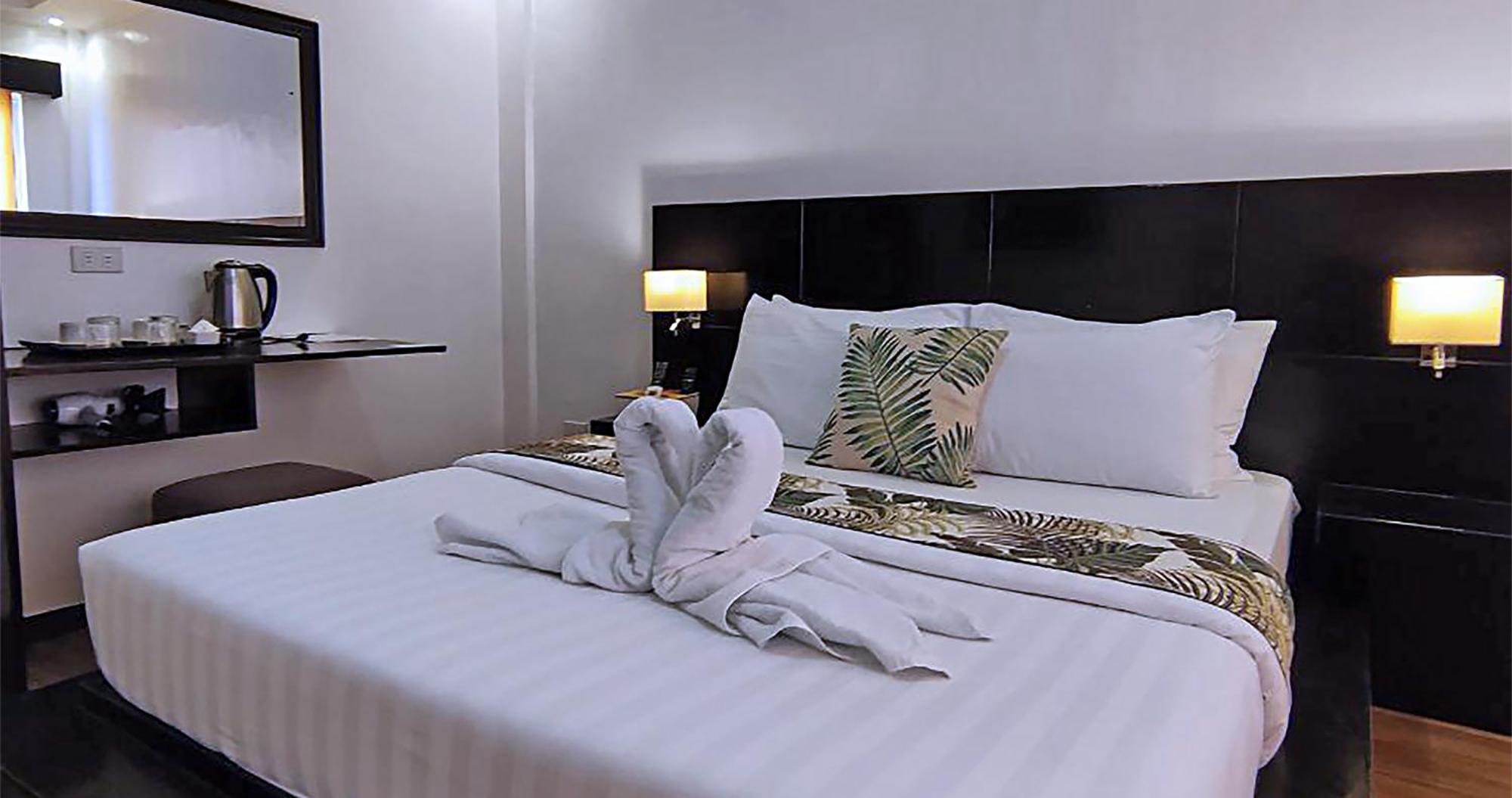 Casa Almarenzo Bed & Breakfast Bolinao Luaran gambar