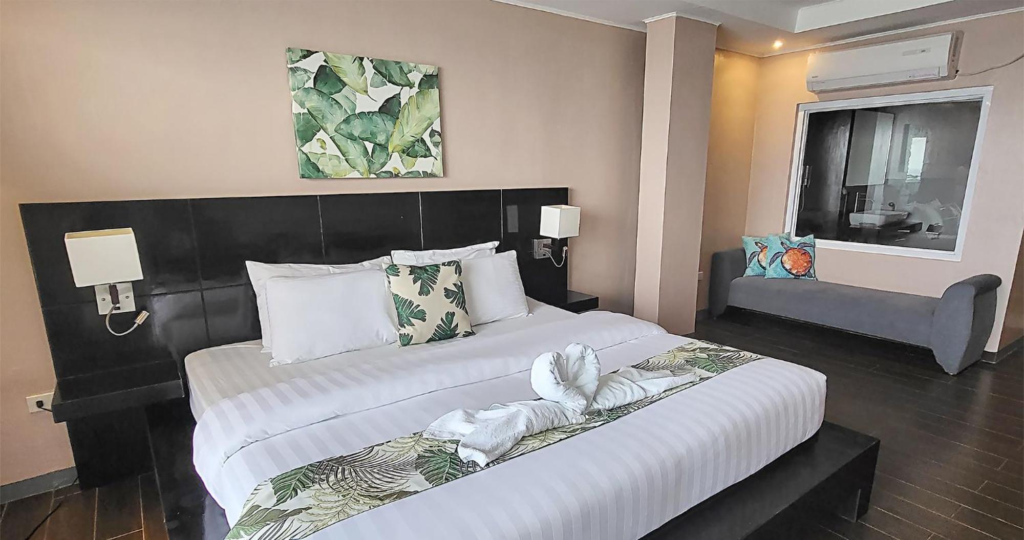 Casa Almarenzo Bed & Breakfast Bolinao Luaran gambar