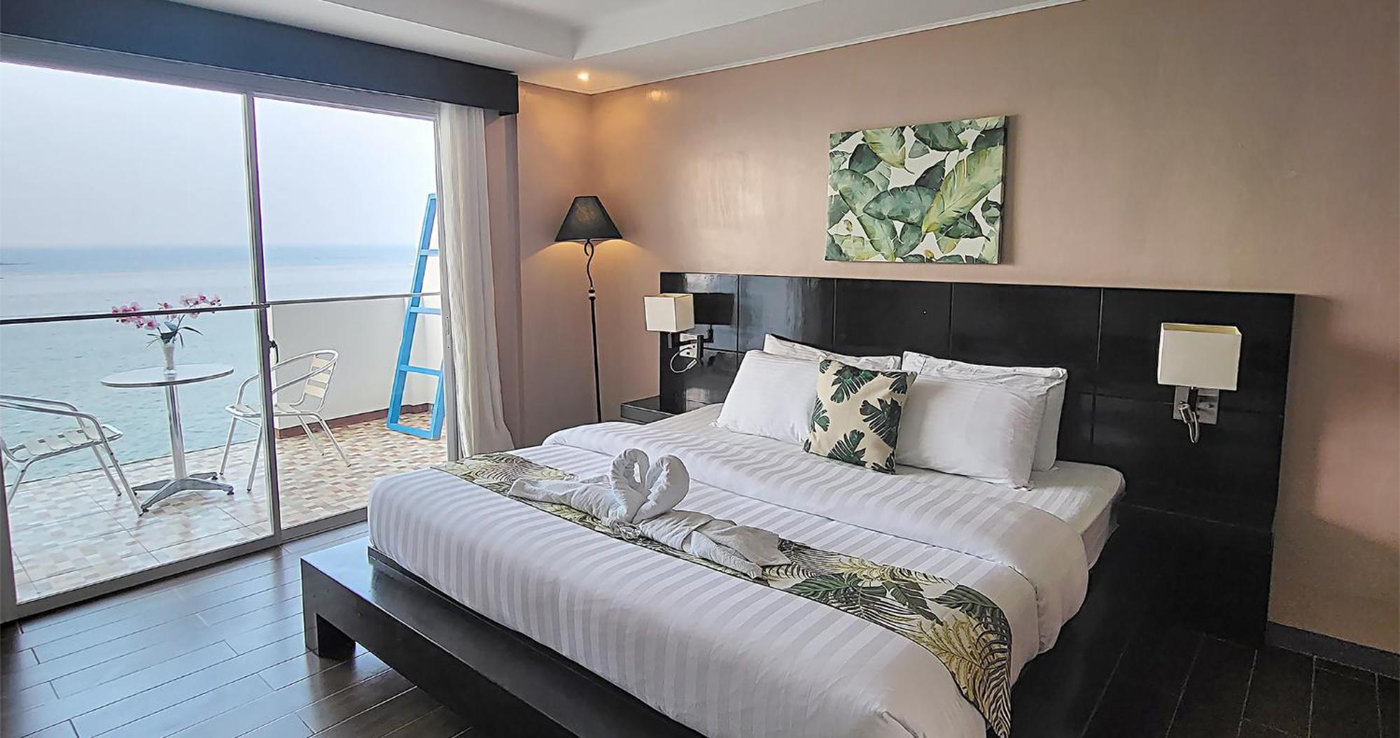 Casa Almarenzo Bed & Breakfast Bolinao Luaran gambar