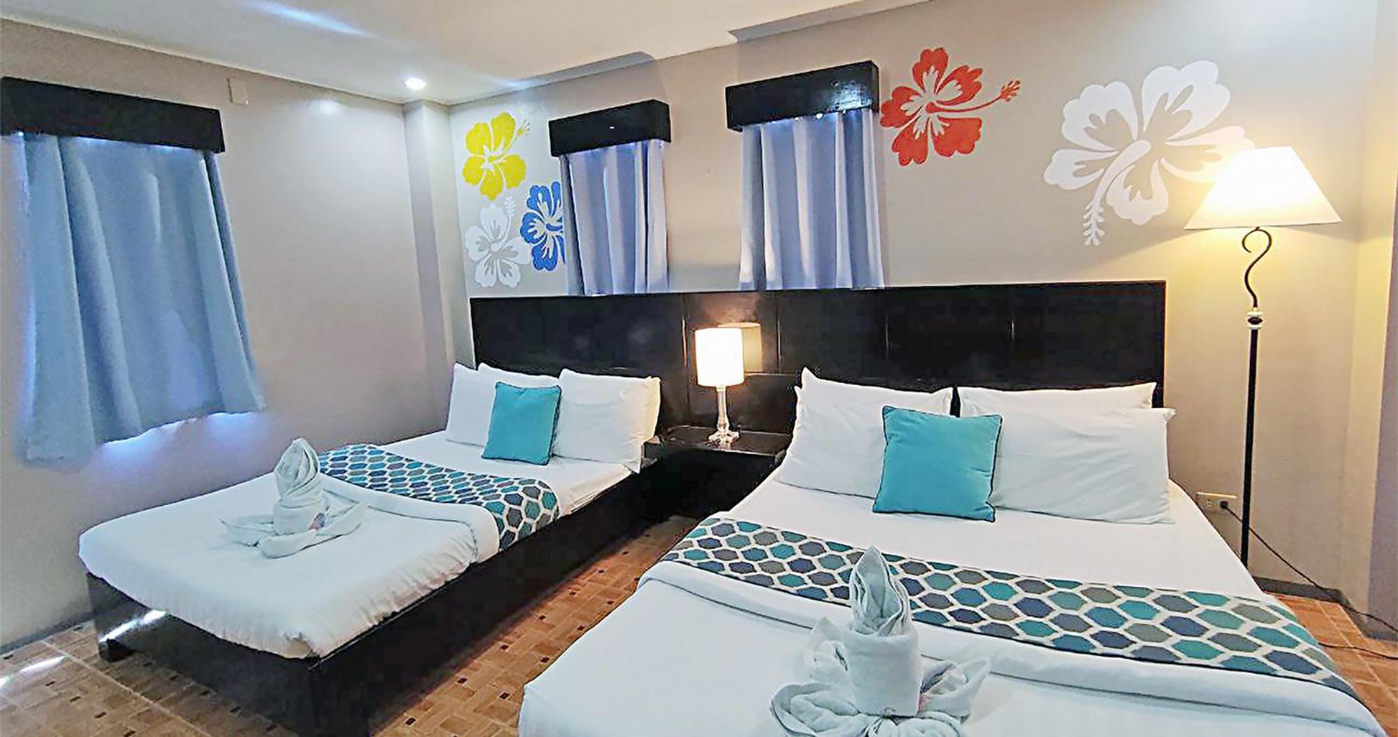 Casa Almarenzo Bed & Breakfast Bolinao Luaran gambar