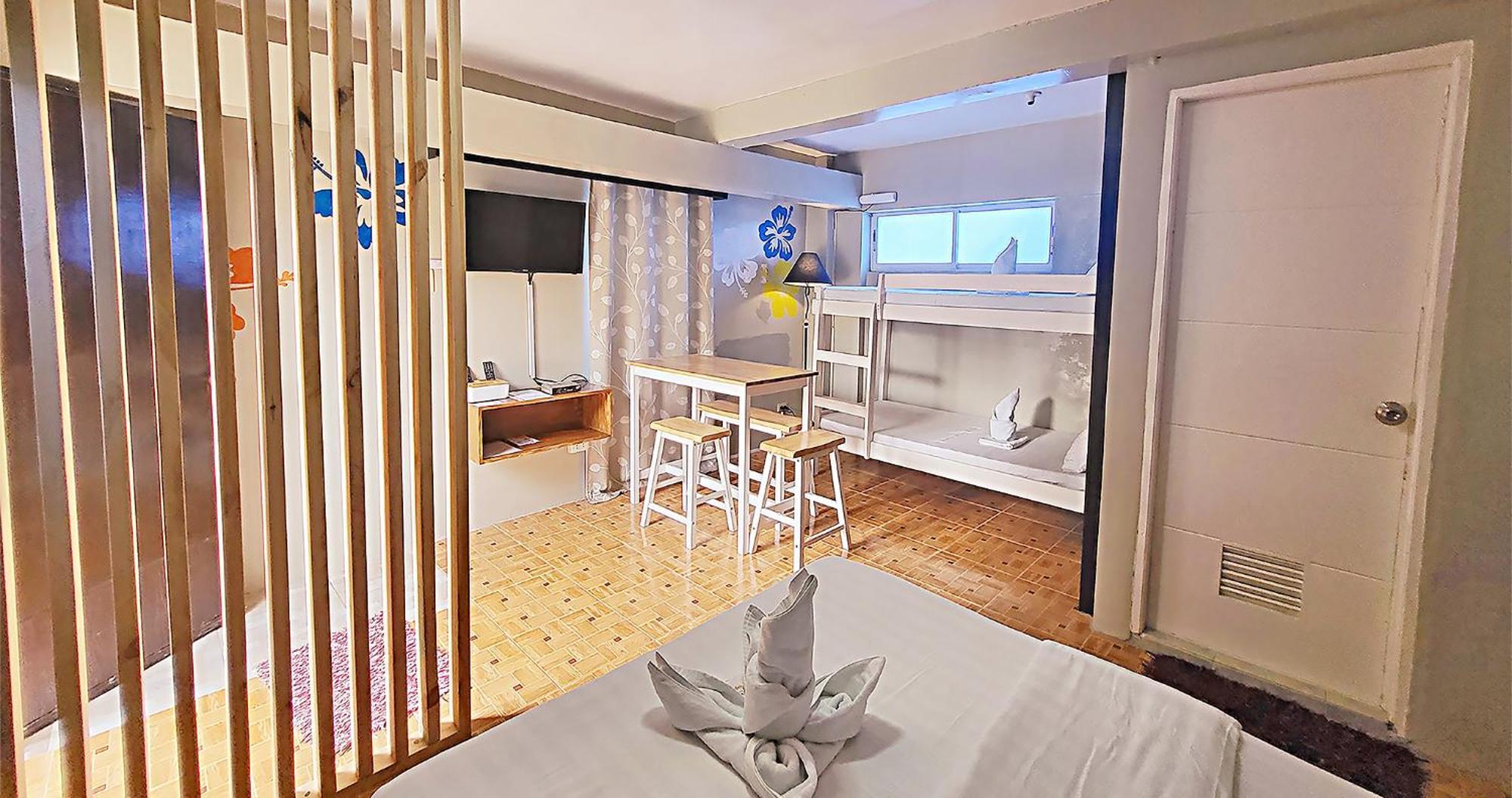 Casa Almarenzo Bed & Breakfast Bolinao Luaran gambar